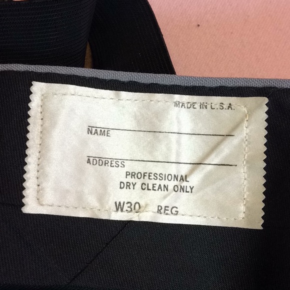 ❤️ $30 After Six Tuxedo + Accessories - Picture 14 of 14